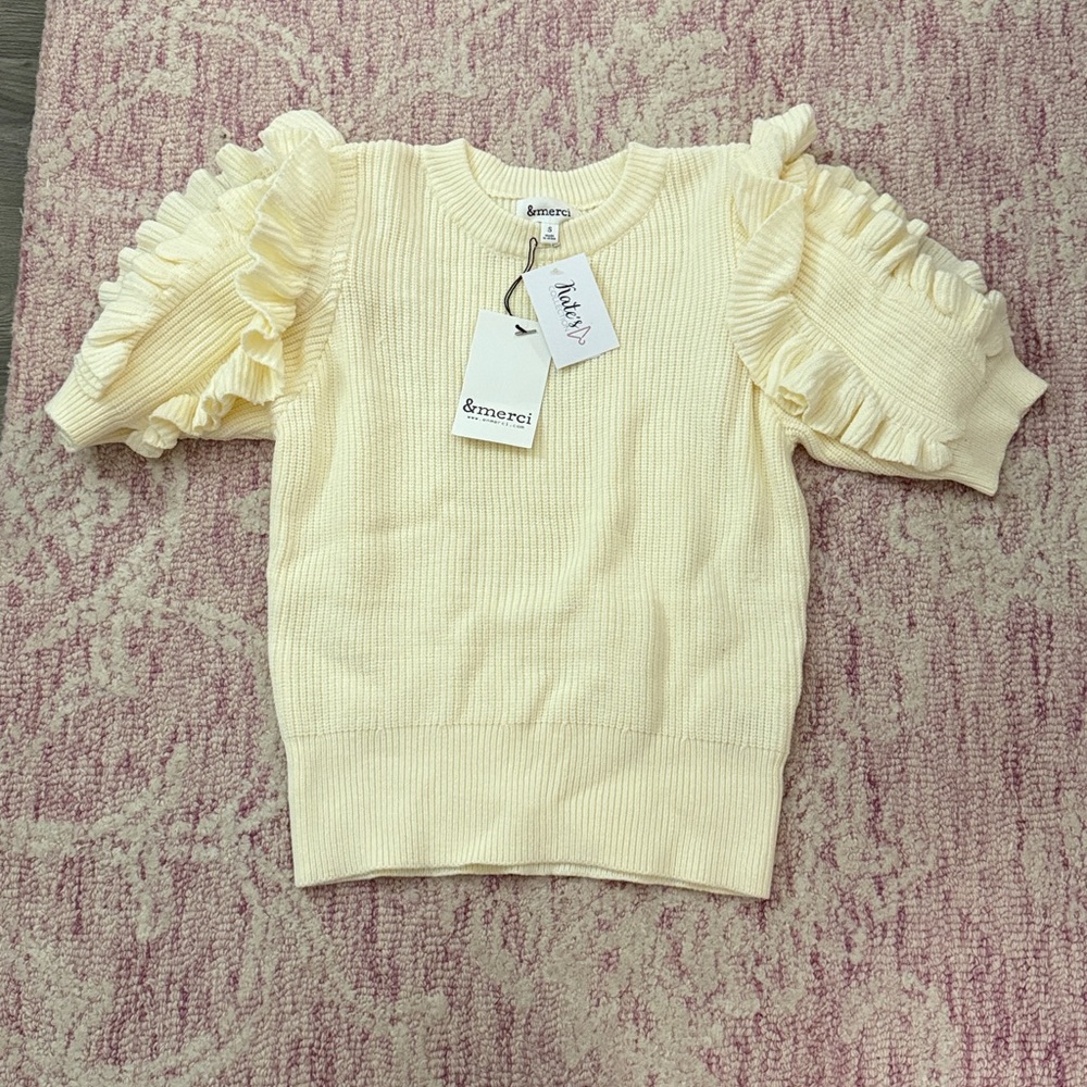&merci Cream Ruffled Sleeve Sweater